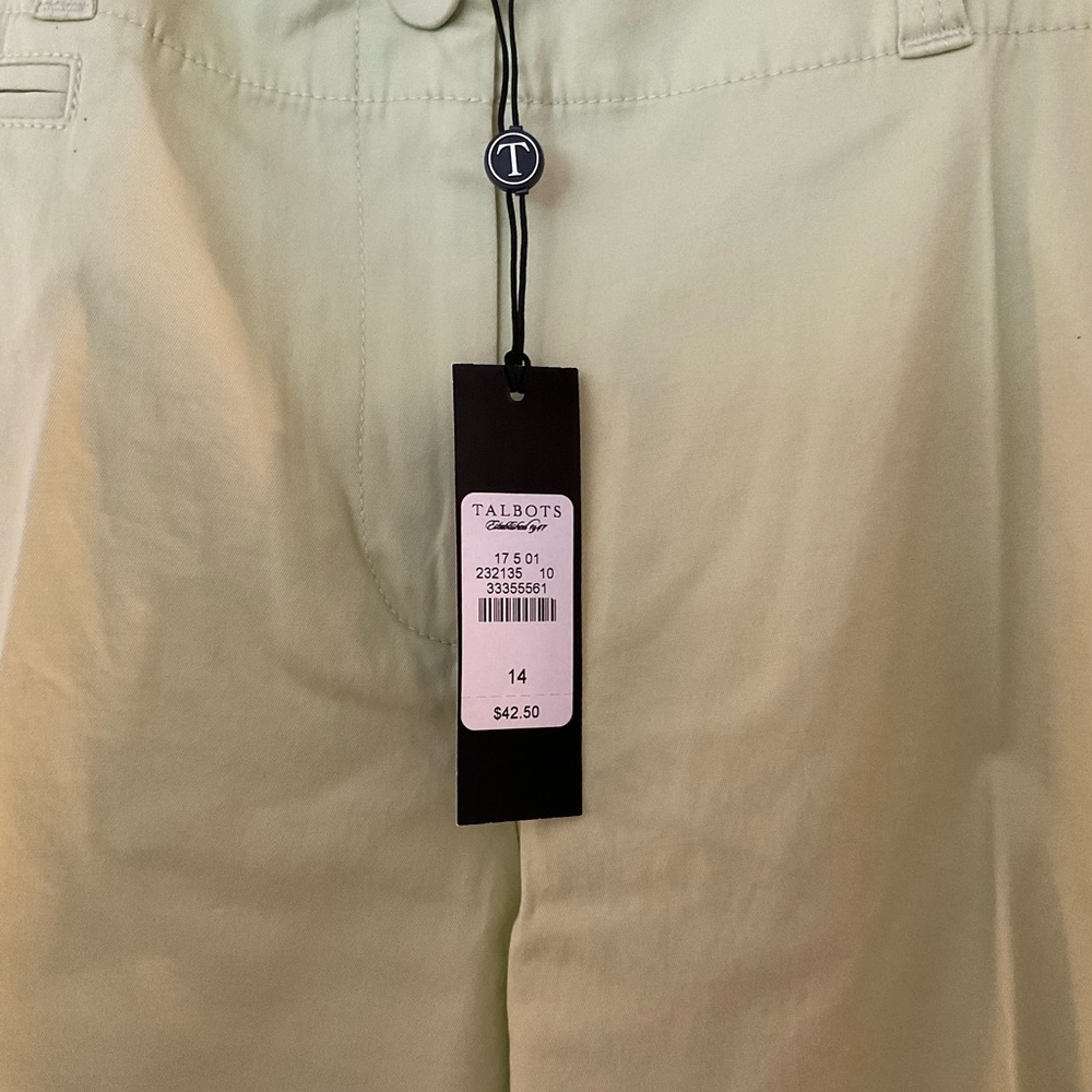 NWT. Talbots shorts. Twill shorts. size 14. - Picture 3 of 3